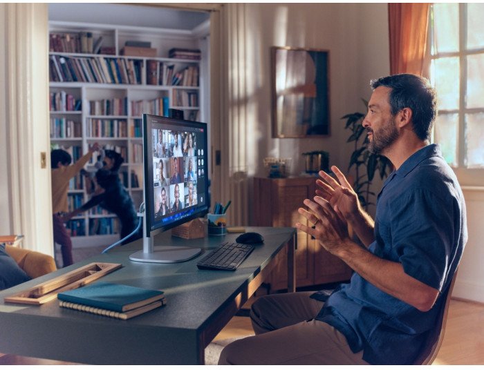 HP EliteStudio 8 G1i AI PC