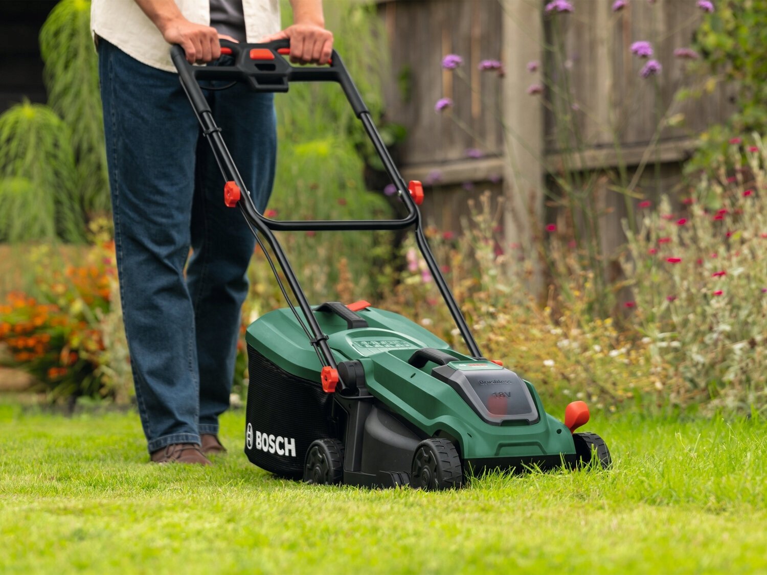 Bosch Rotak 18V-32 Set (06008B9P00) |