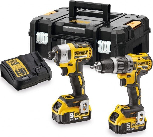 POWER TOOL COMBO KIT DEWALT DCK266P2T